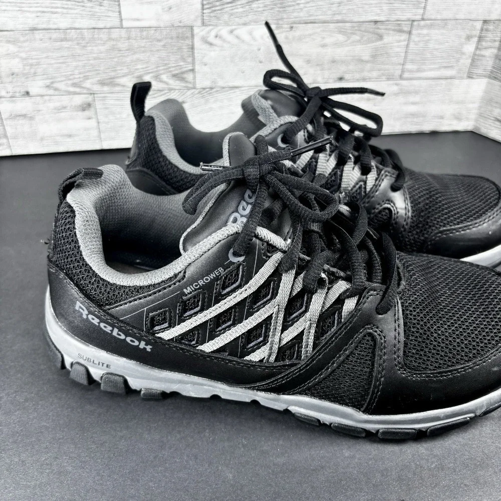 REEBOK SUBLITE WORK‎ MEN'S ATHLETIC WORK SHOE BLACK WITH GREY TRIM BOOTS RB4015